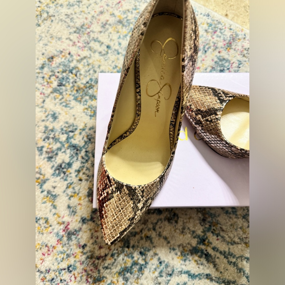 Jessica West Heels